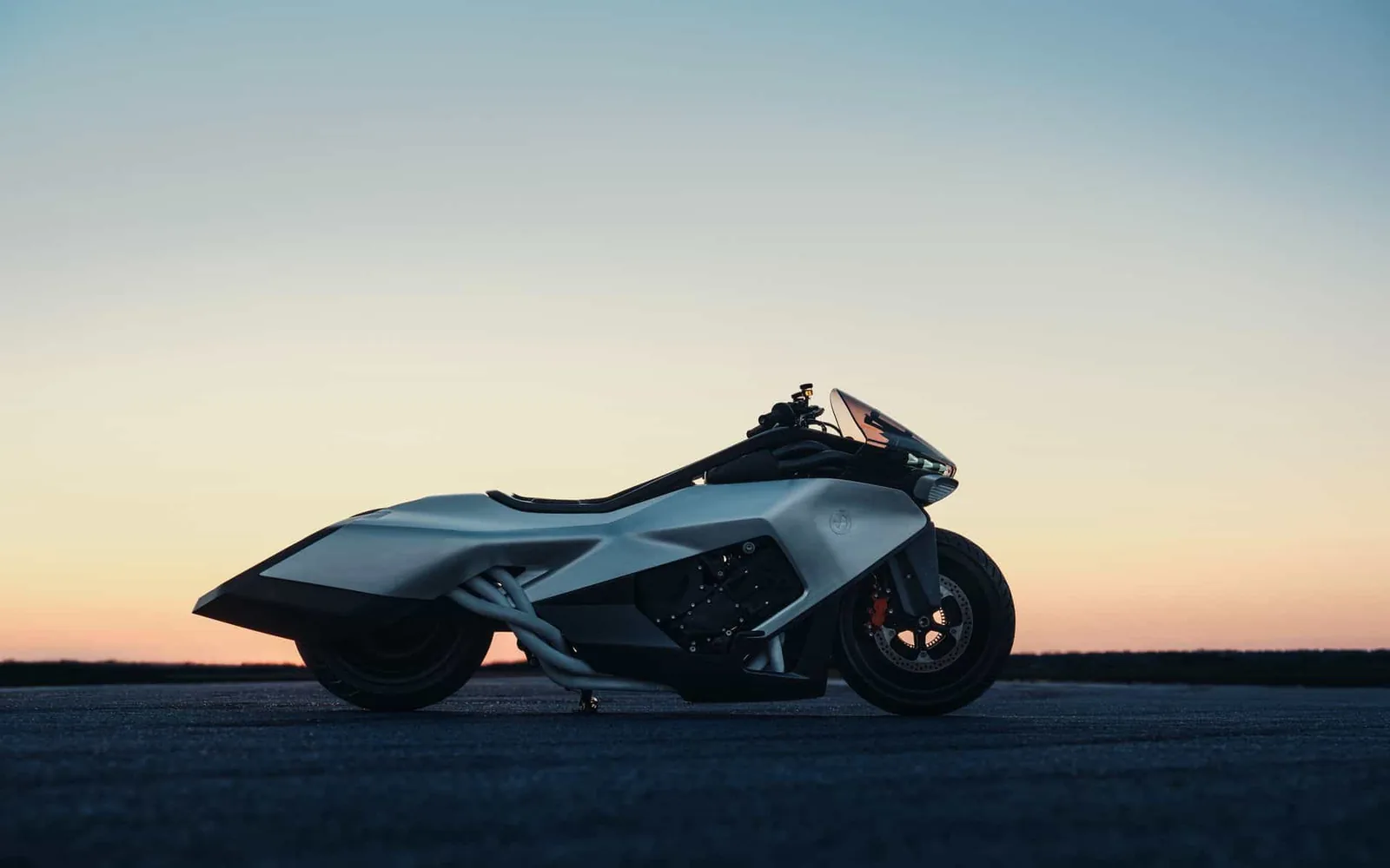 BMW Motorrad Vision K18: A Six-Cylinder Love Letter to the Jet Age