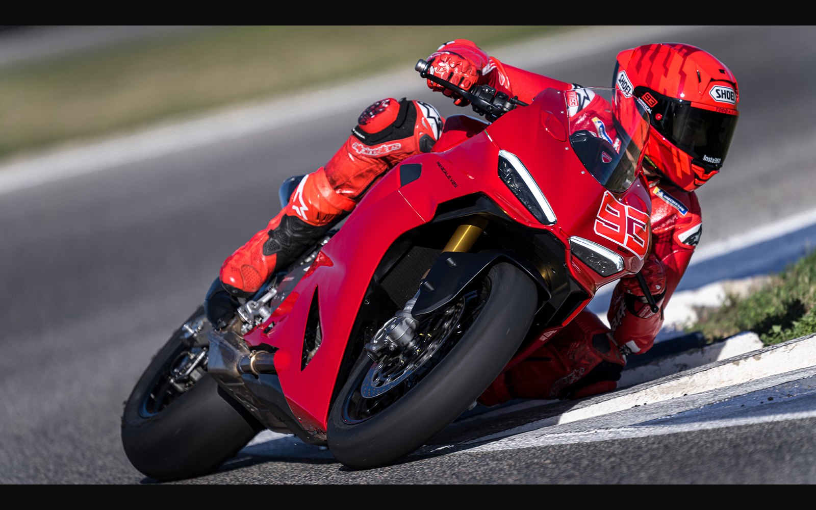 Ducati Panigale V2 Review: Superbike Drama, Finally Usable