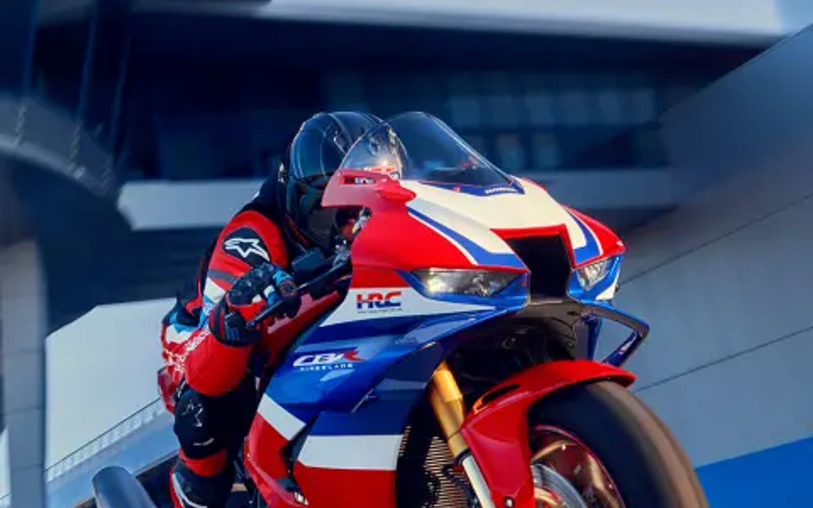 WorldSBK Hits Misano This Weekend as Vickers Steps In for Injured Dixon at Honda